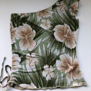 One shoulder floral top
